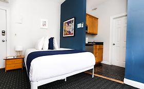 Heart Of South End, Convenient, Comfy Studio #22